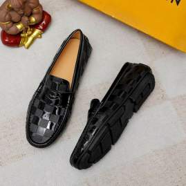 Picture of Louis Vuitton Shoes _SKULVsz37-45mnf037312066